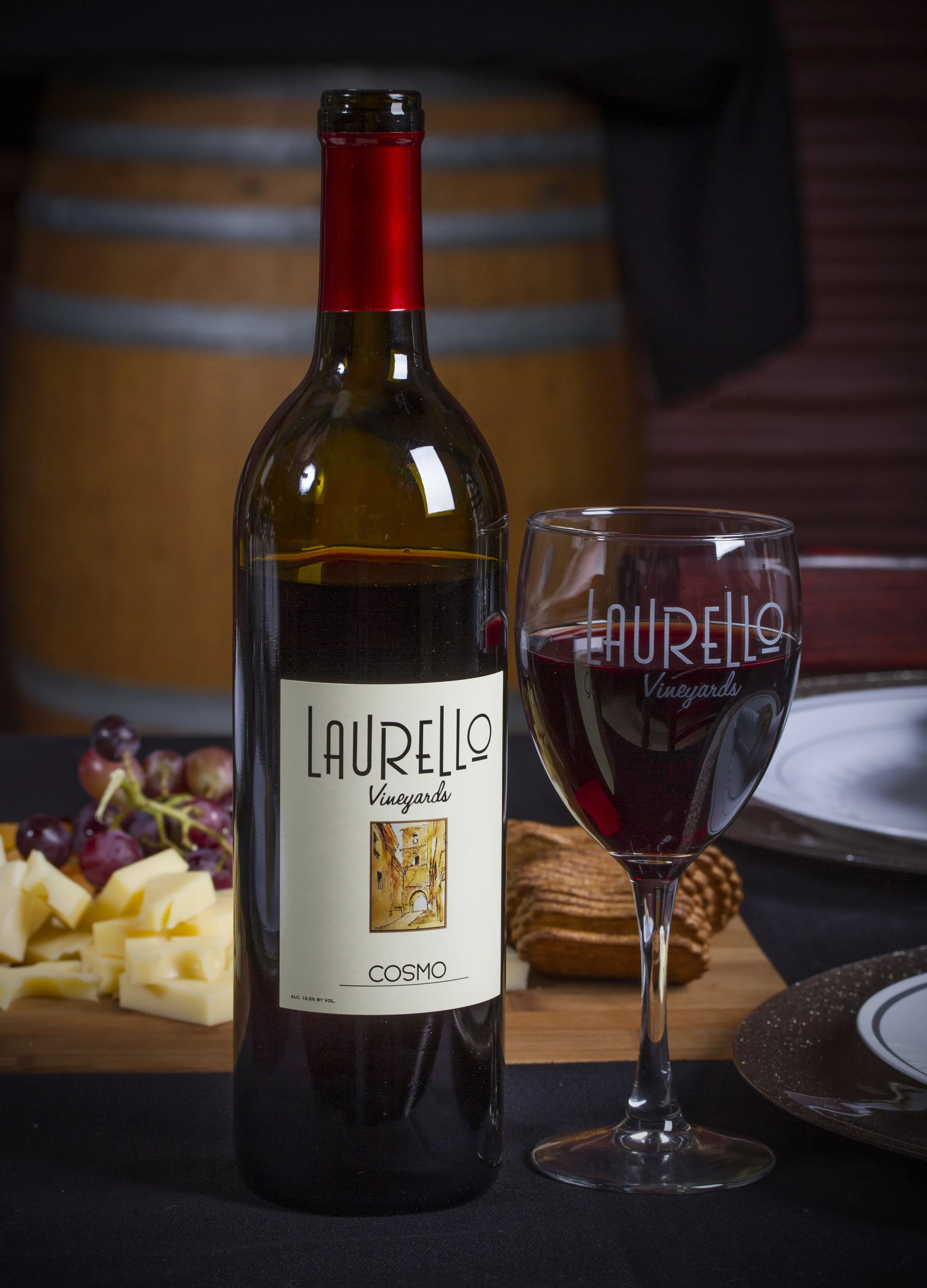 laurello_cosmo_red_wine_HI.jpg