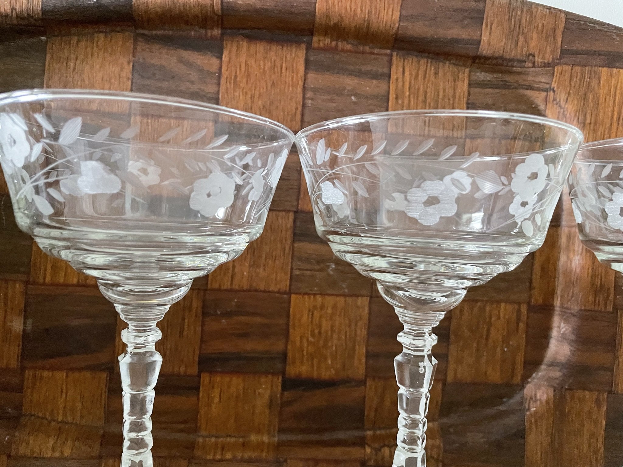 Vintage Set of 4 Clear Floral Etched Toasting Wine Glasses Tall Cut Stems —  RetroModernCo