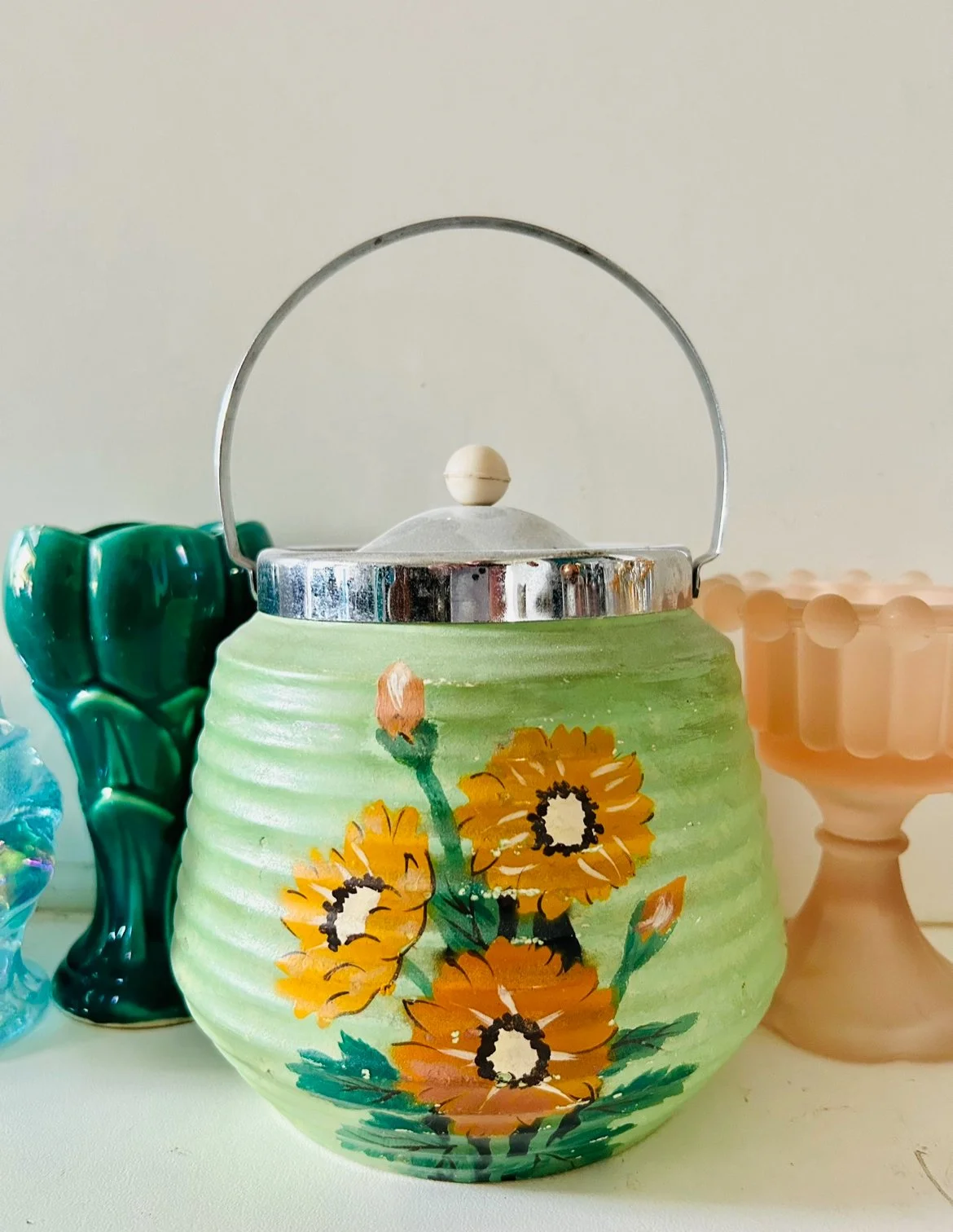 1940’s Hand-Painted Brentleigh Ware Biscuit Barrell, Bramley Pattern