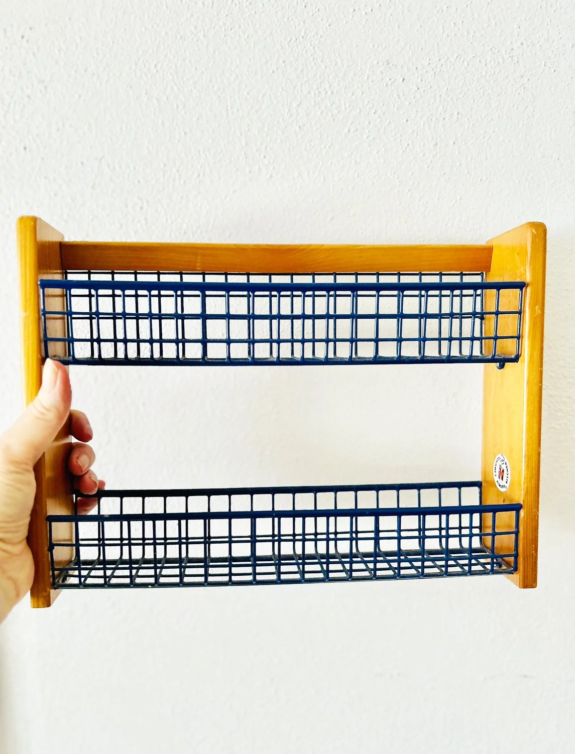 Himark Blue Wire & Wood Shelf