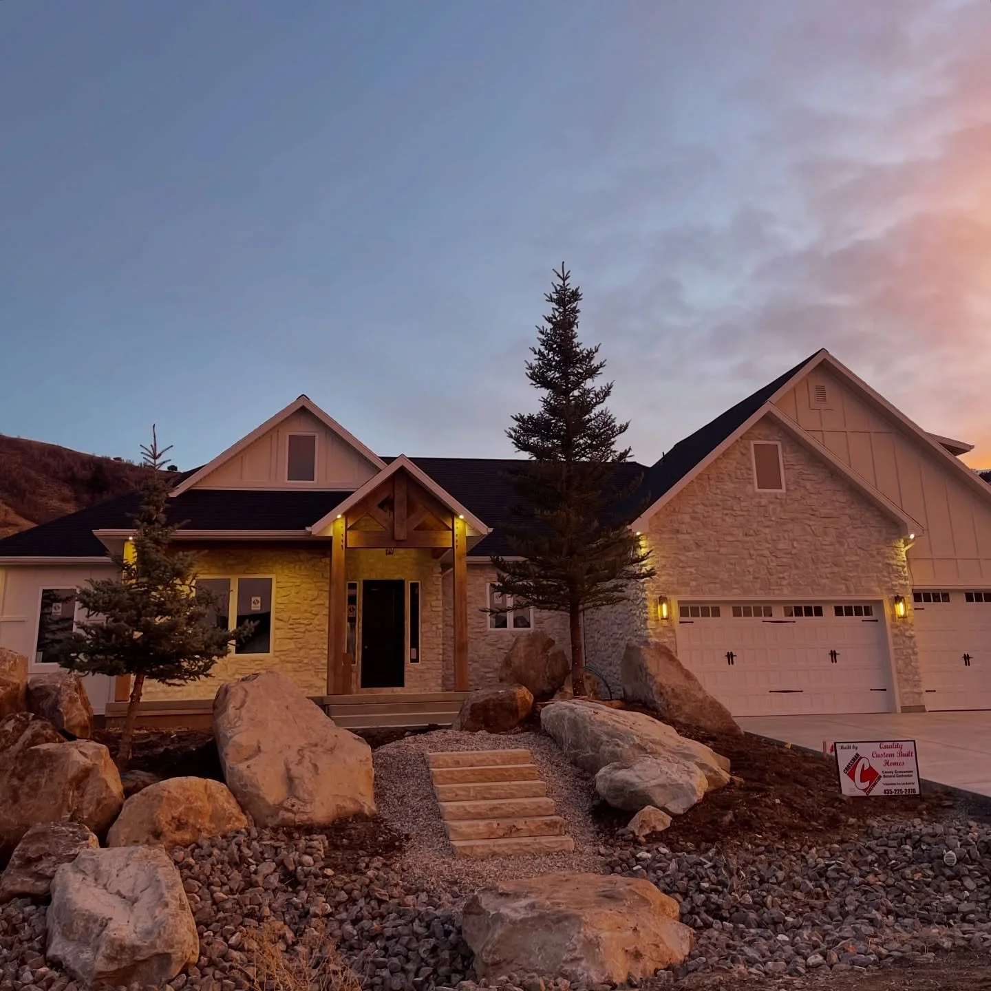 Progress report on our mountain new build project - in reverse! Gosh, this is the most satisfying job when you see little 2d lines and markups come to life. Still more to do, but I had to share! 🫶🏼
@jaye.studio @crossman_construction @jeppsenhome