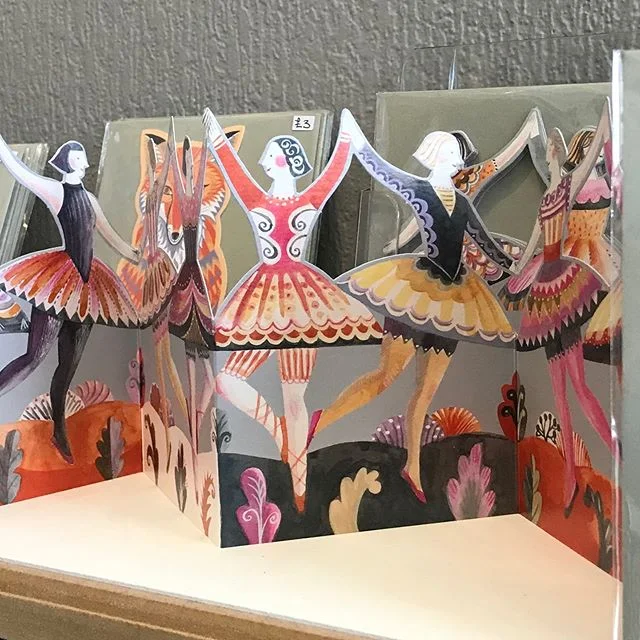 🌼Spring is springing🌦🌼 Lots of bright beautiful colours in our happy cards, notebooks and bits n pieces!!! 🌻🌸🌻 lovely time of year!! #springtime #angielewin #markhearld #artangels #V&A #popout cards