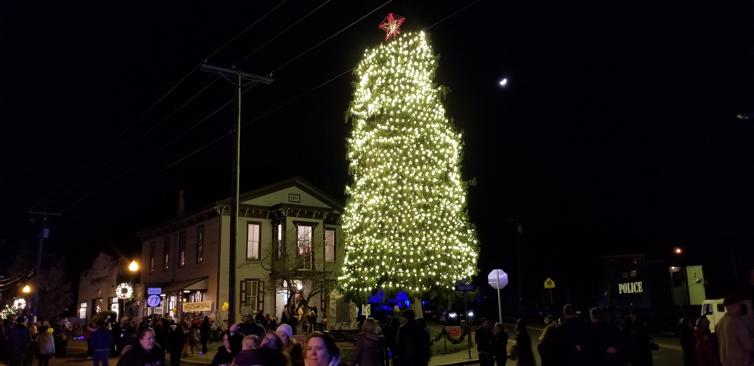 Annual "Lights on Main" Tree Lighting