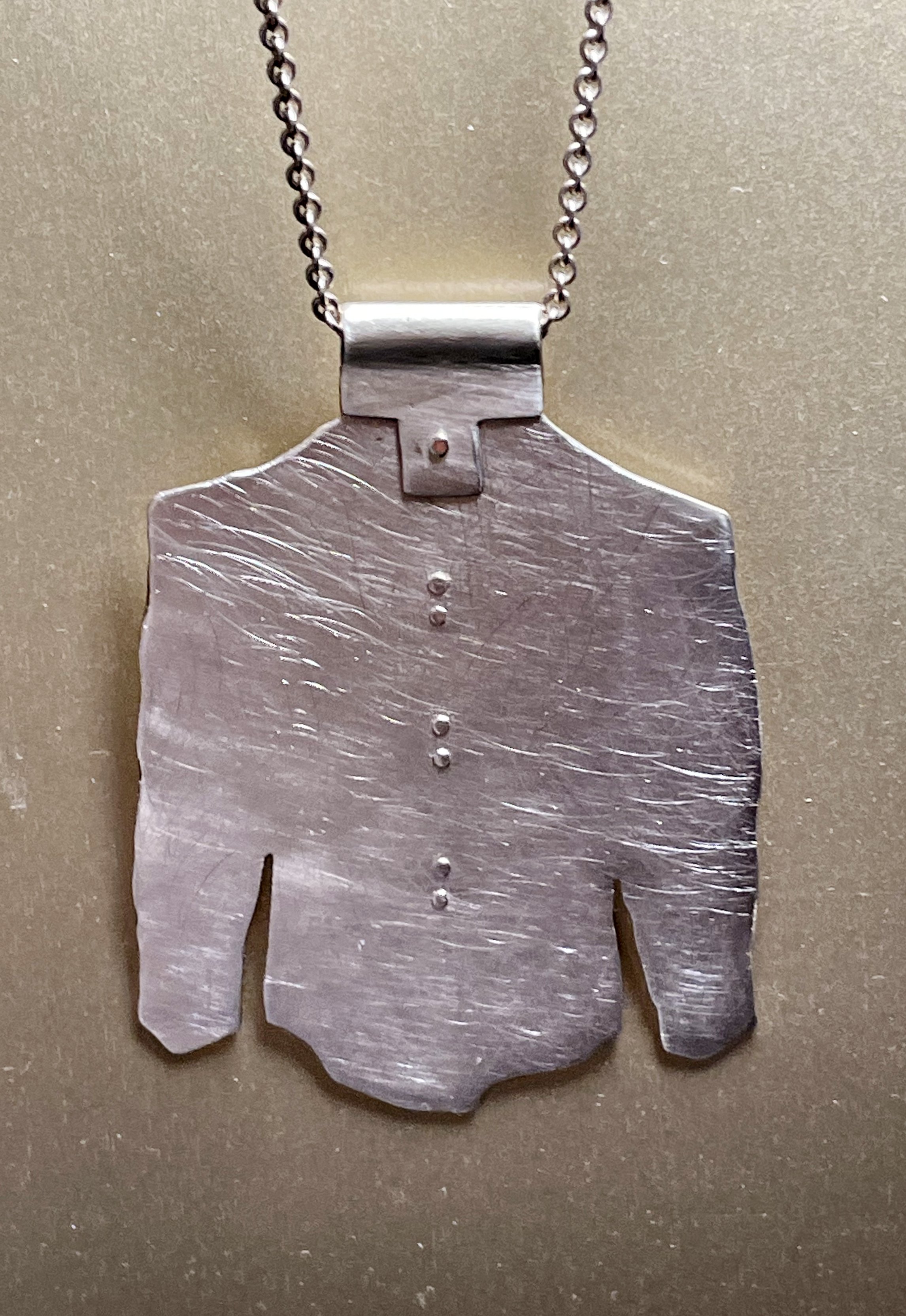 week3_shirtpendant.jpg