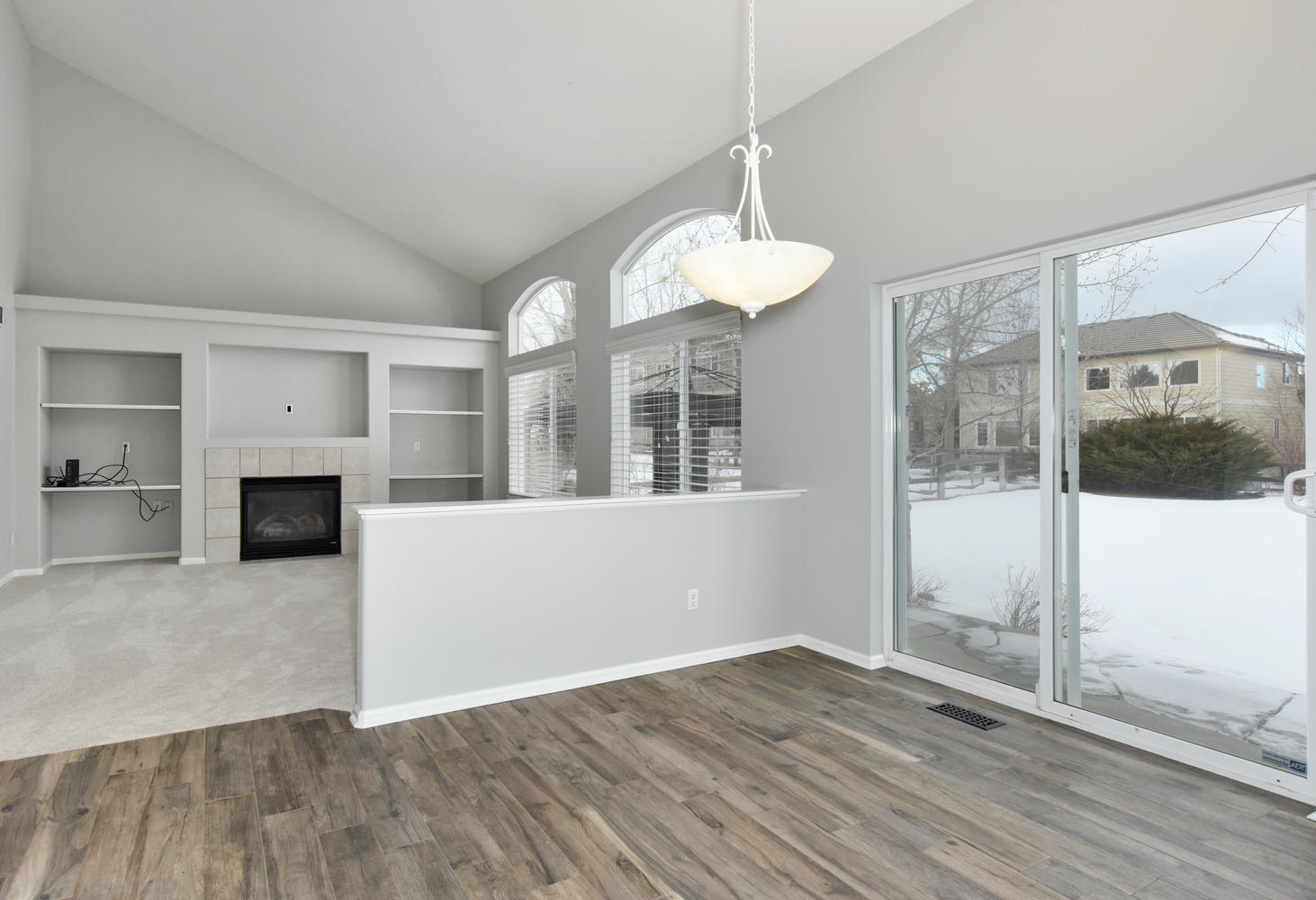 5955 S Richfield Ct Aurora CO-large-012-28-Family Room-1462x1000-72dpi.jpg