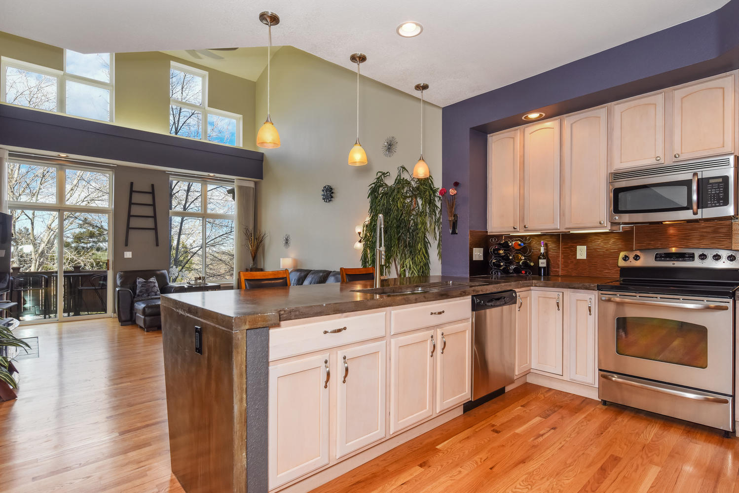 3445 W 111th Loop B-large-004-12-Kitchen-1499x1000-72dpi.jpg