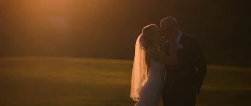 Black_Gold_Golf_Club_Wedding_Video_Sunset_Kiss-512x218.jpg