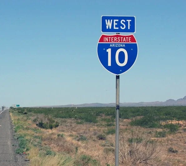 i-10.jpg