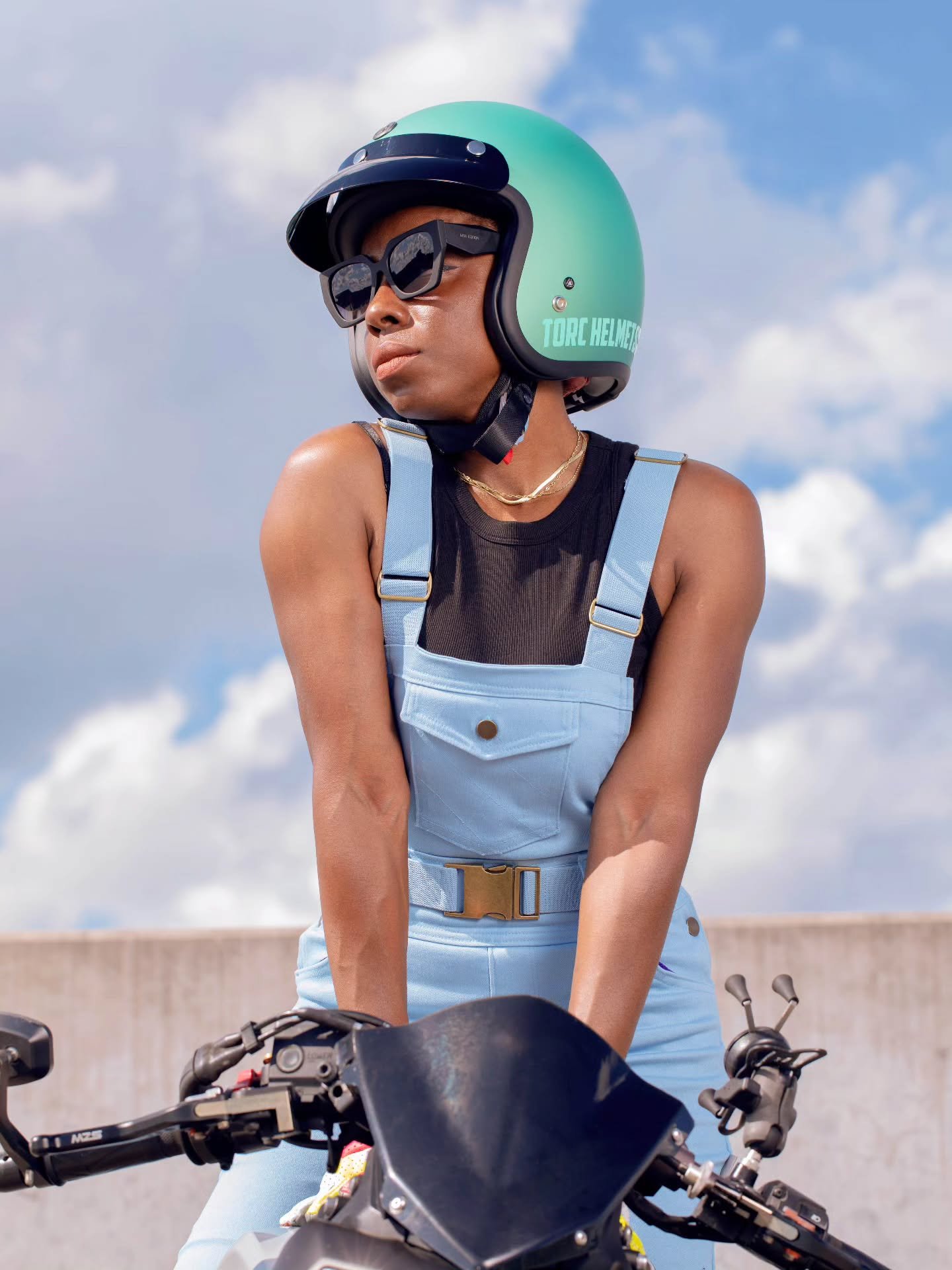We hope your weekend is filled with epic rides and blue skies. 🏍️😎☀️
Riding into the sunshine in our Christiana Moto Overalls&mdash;made to fit, built to protect.
Topped off with the @torchelmets Del Mar for that retro-cool meets road-ready energy.