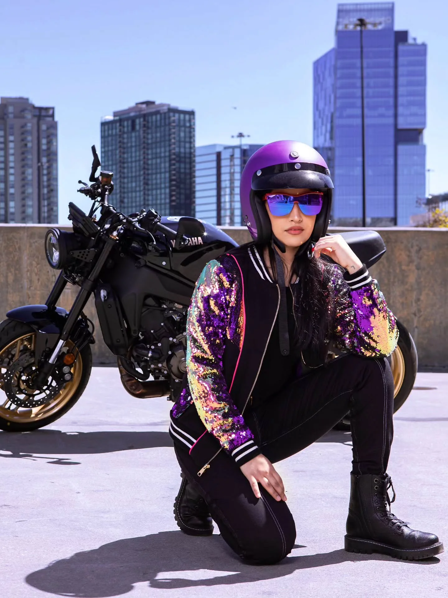 Ladies we still make up about ~20% of motorcycle riders, 😌 but if we get more friends to tag along...we are sure we can get this number to increase 💯 

And for all of your gear needs please visit www.chicriot.com | Where fashion meets safety. 

@es