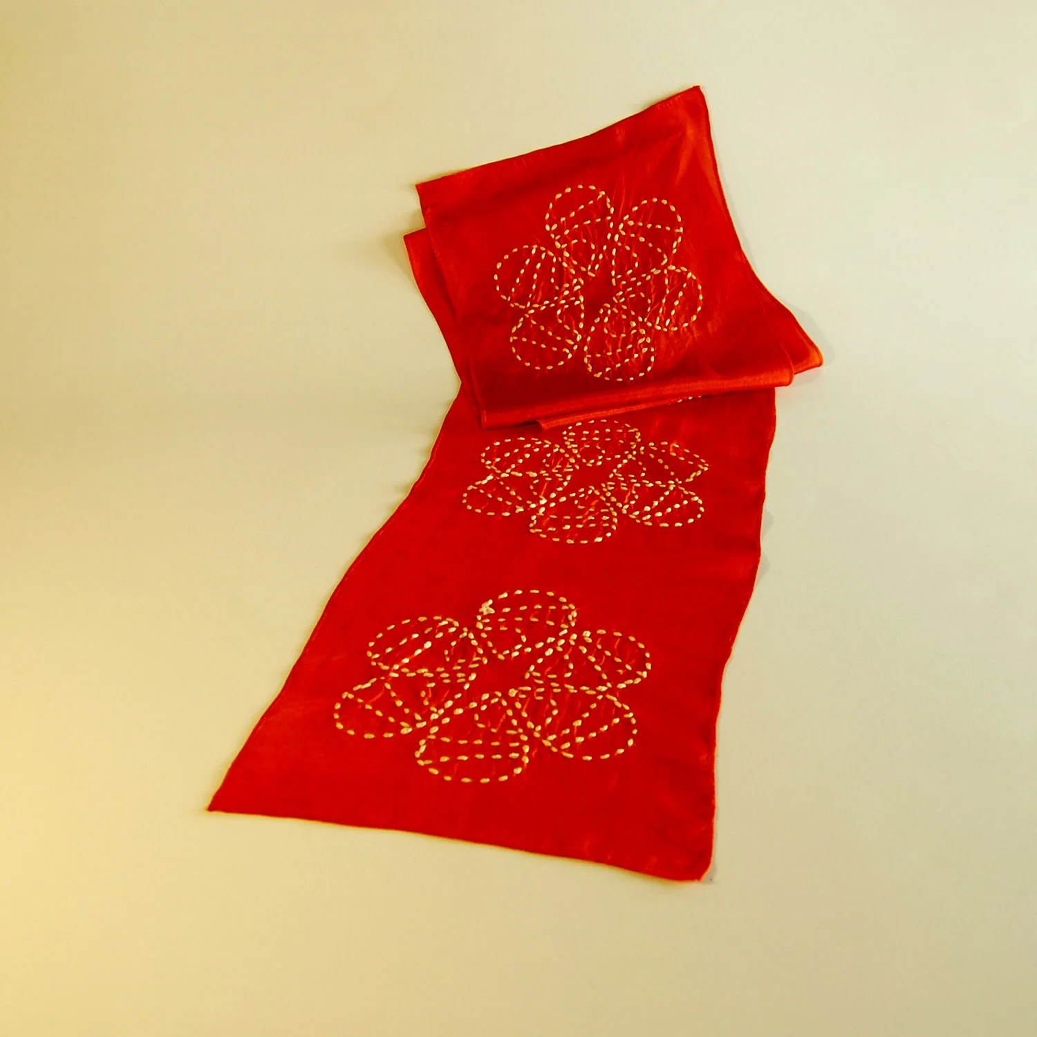 RZretro004-retroscarf-ivory.jpg