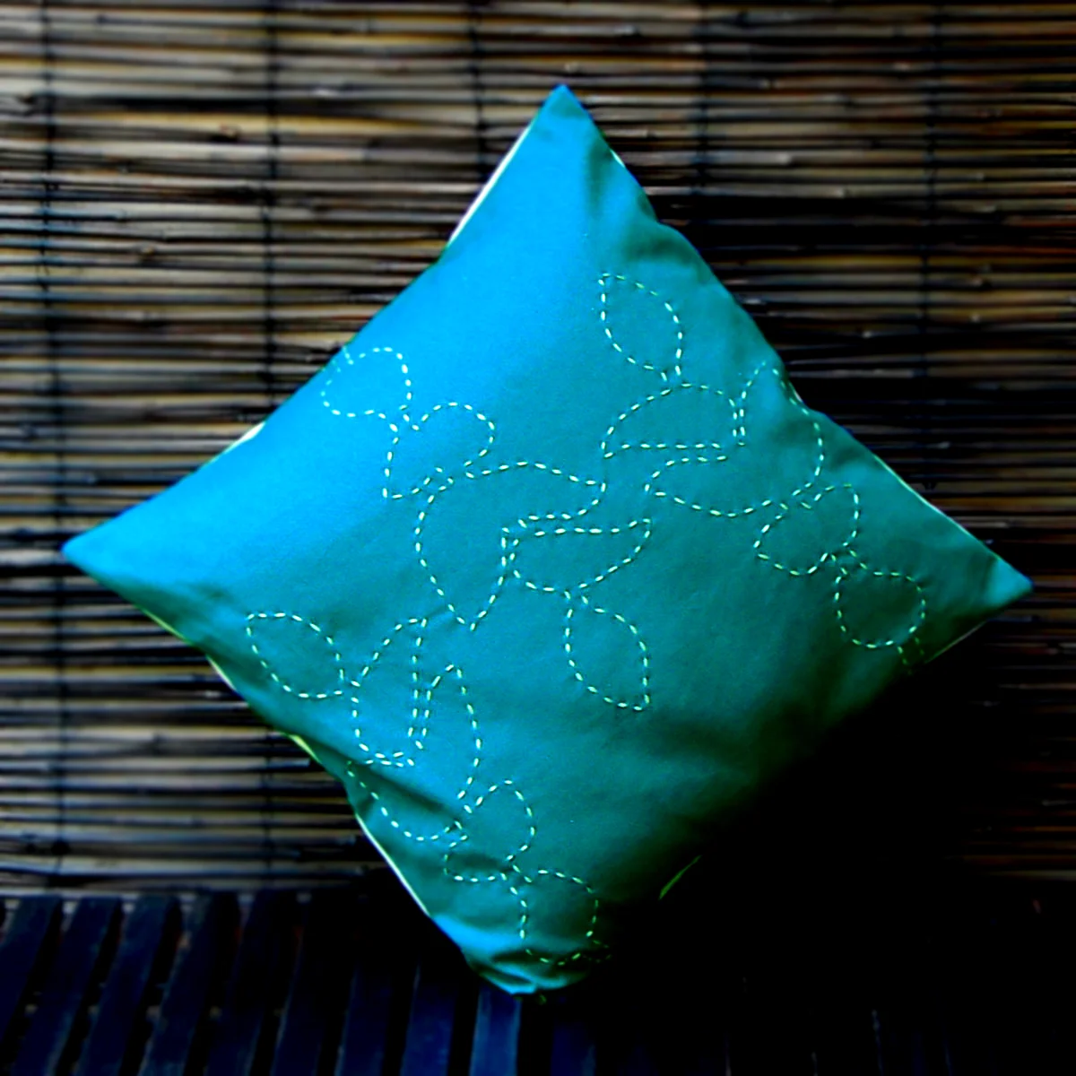 RZfol006atlanticivory2.jpg
