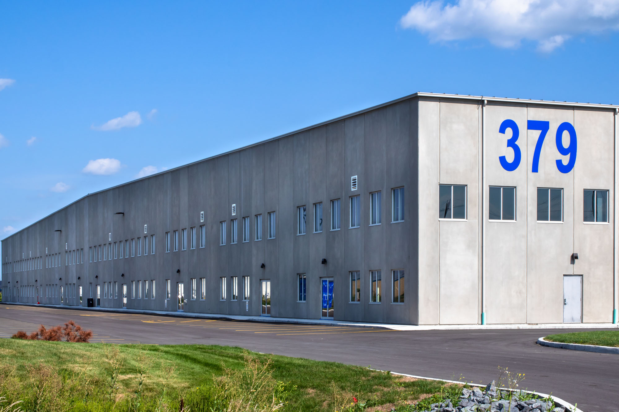 Central-Precast- Insulated Panels-Vars Warehouse-3.jpg