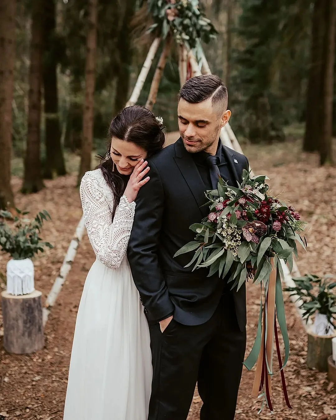 Oslava lásky L&M uprostřed lesa. S těmi nejbližšími a sobě nejblíž. 🤍