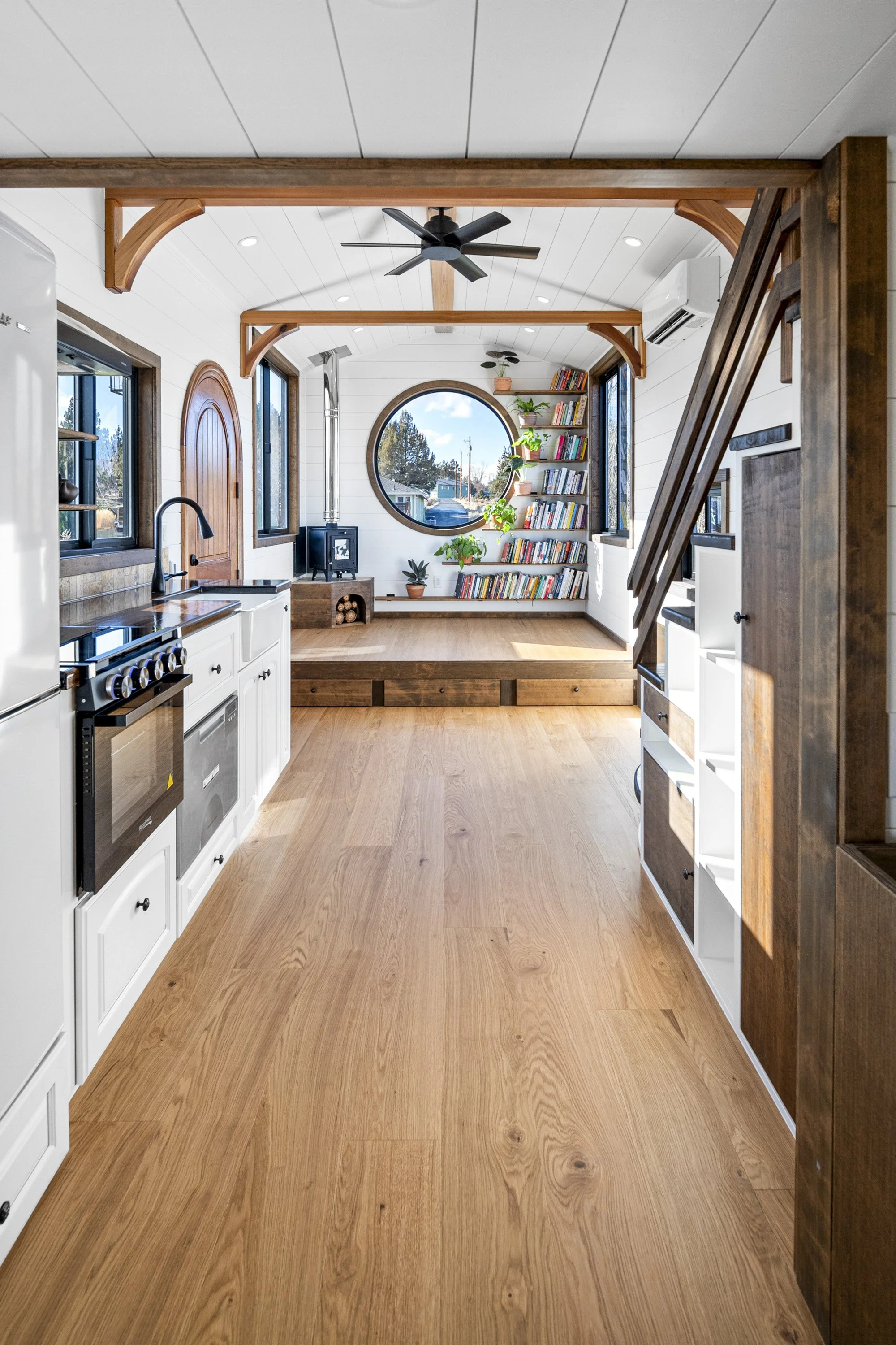 23-61350 Larsen Rd, Bend-NOV-23 copy.jpg