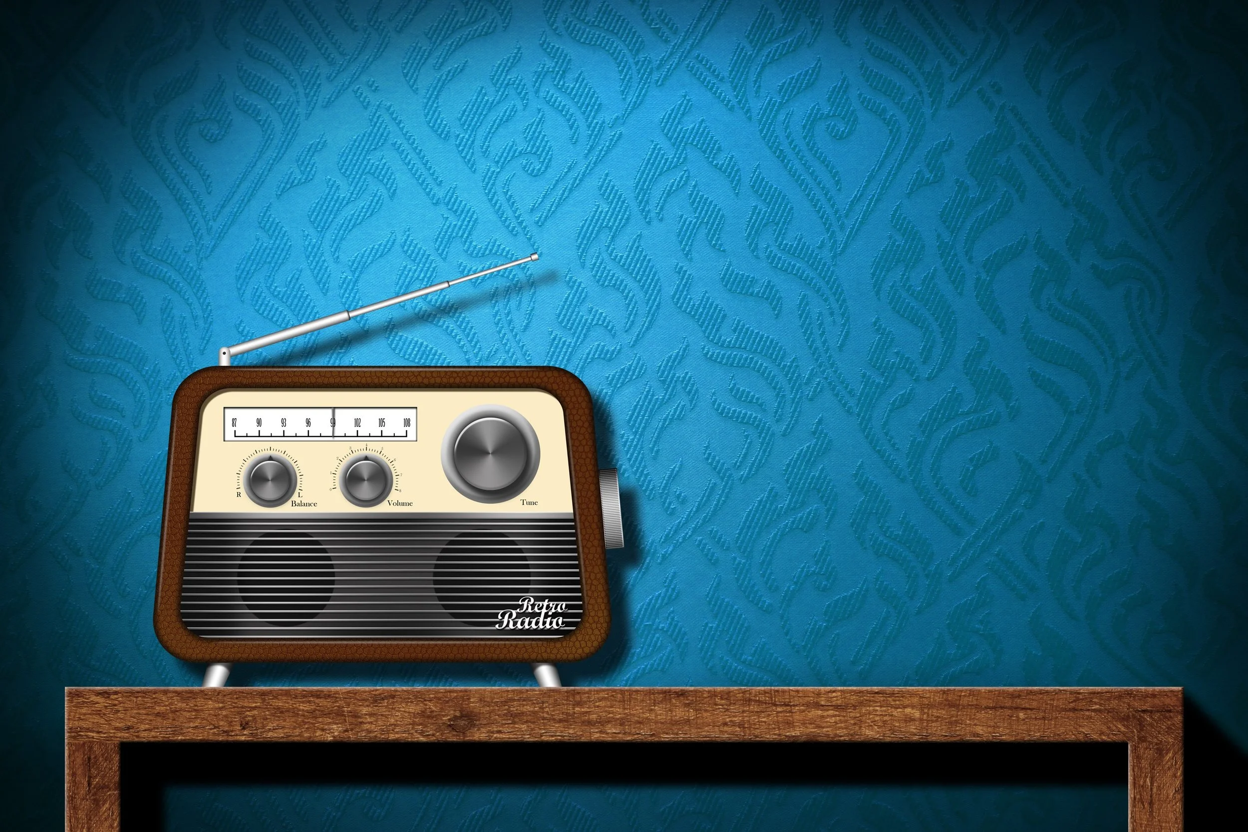 Retro-radio-on-blue-background_xl.jpg