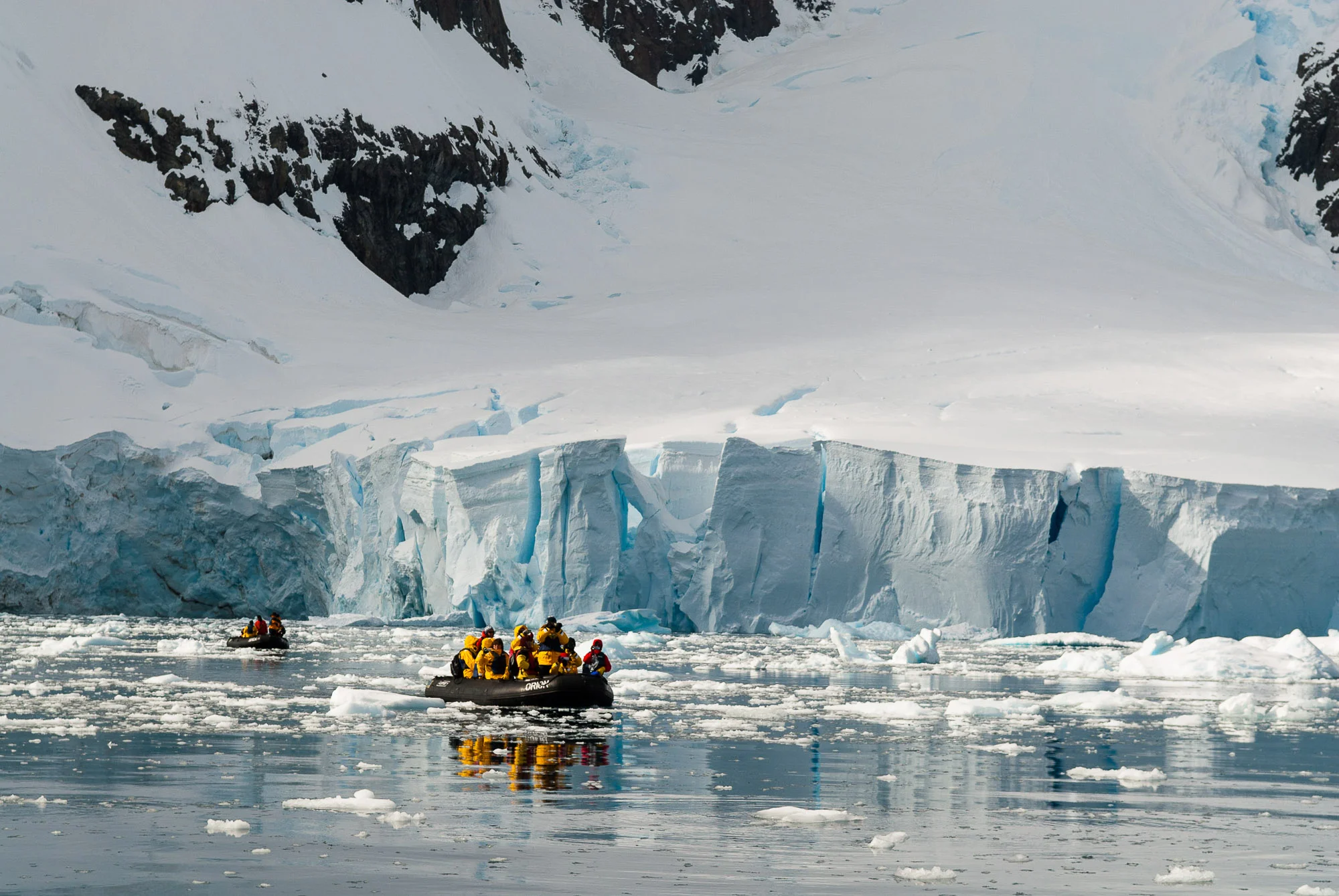 Paradise Harbour, Antarctica. © www.thomaspickard.com