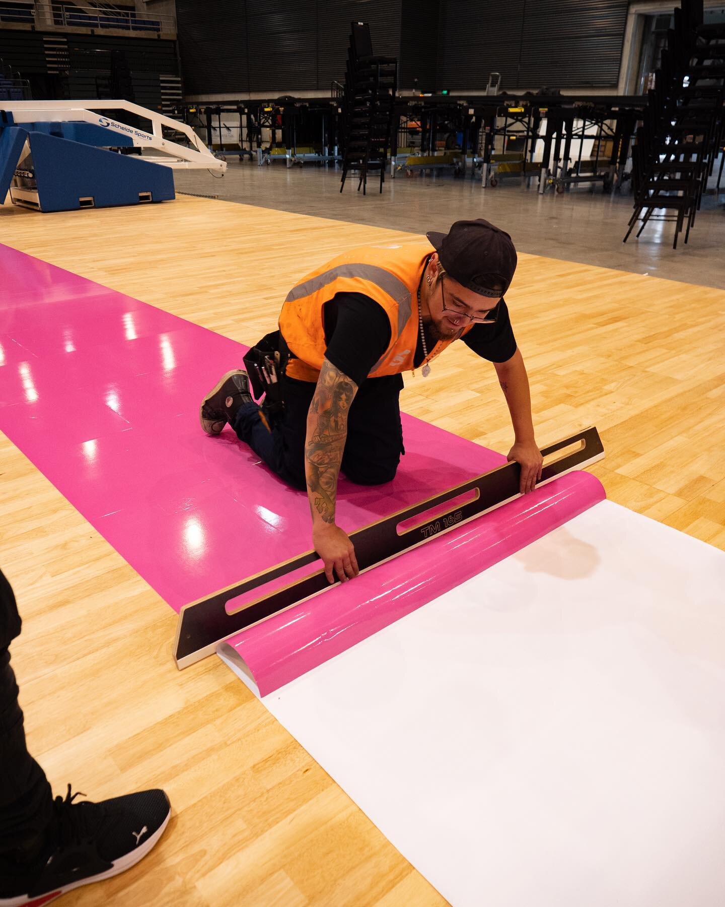 It can be a pretty daunting task rocking up to the Christchurch Arena with 200m of graphics to apply to a blank basketball court with a limited amount of time before the players turn up for a practice on the eve of game night!

But&hellip; we LOVE IT
