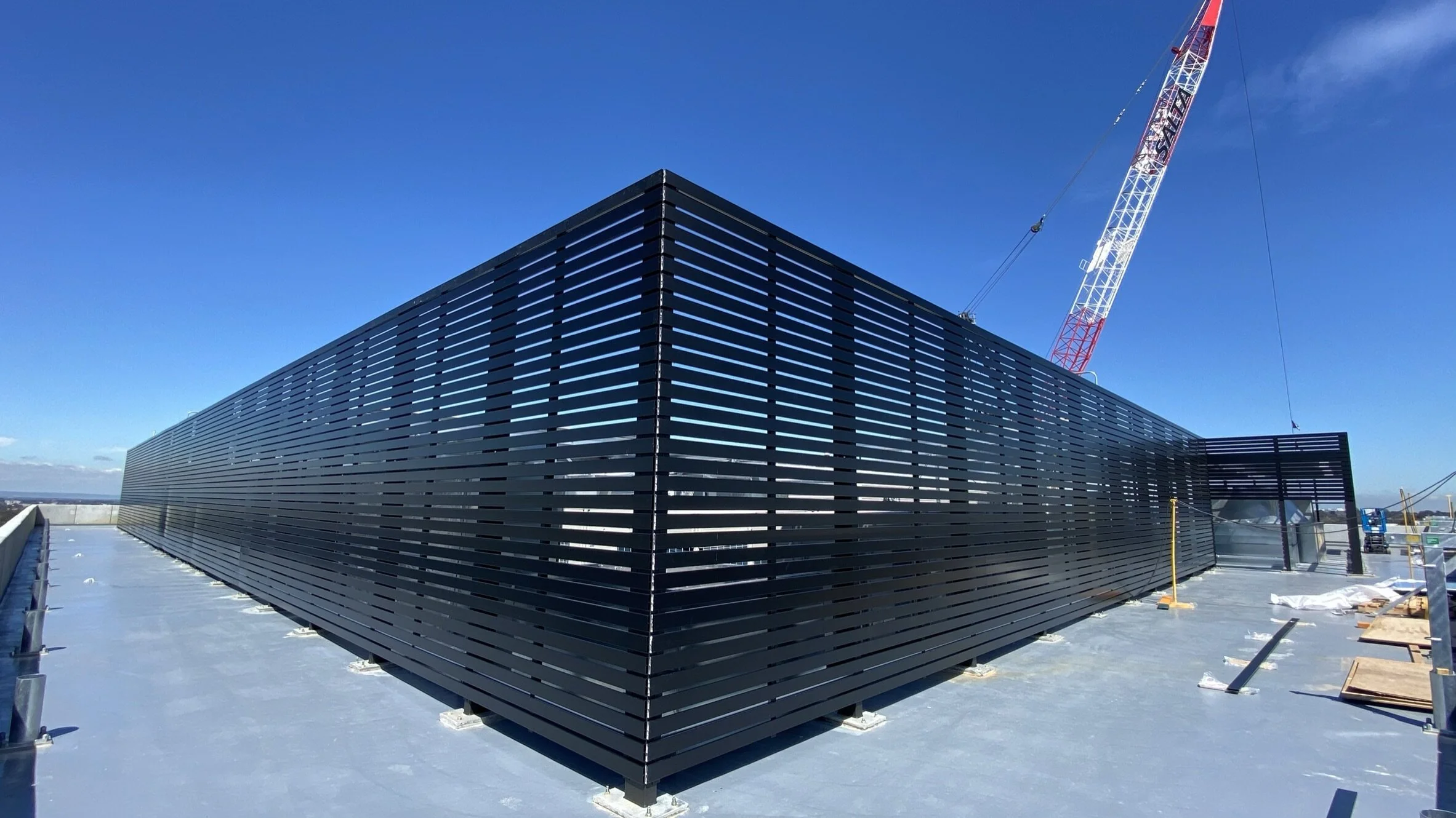 INFRASTRUCTURE - LOUVRE SCREENING WORKS