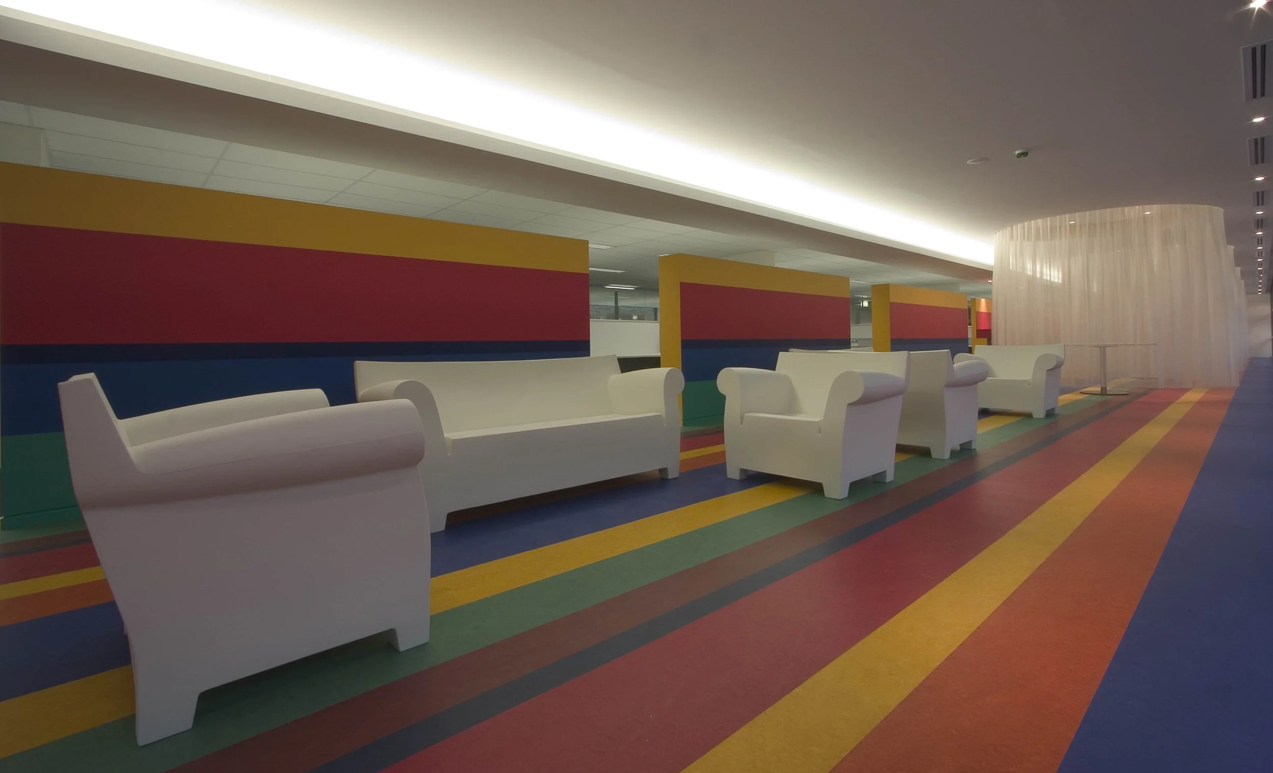 modern star/ corporate fit-out