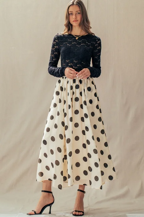 poka dot skirt 4.webp