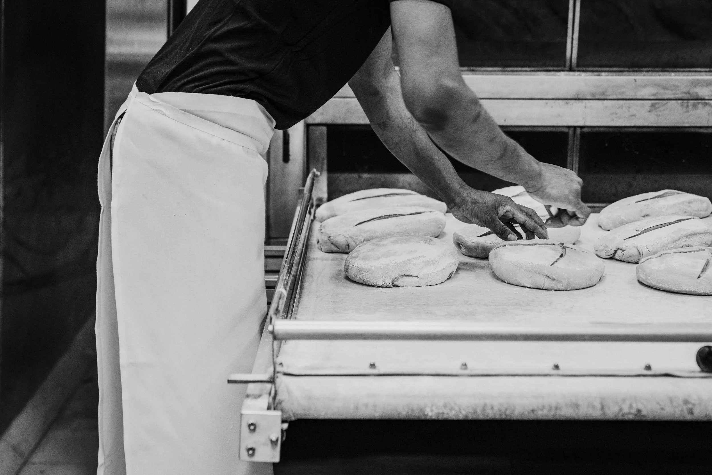 B&W Sathi scoring long and round sourghdoughs-min.jpg