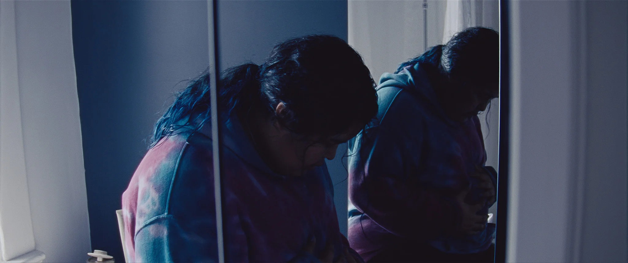 10_Violet-Nelson_THE-BODY-REMEMBERS-WHEN-THE-WORLD-BROKE-OPEN_PhotoCredit-Experimental-Forest-Films,-Violator-Films_WEB.jpg