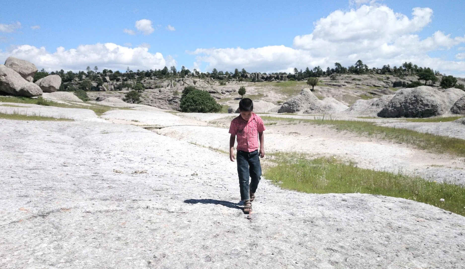 TarahumaraProject_02_color_Boy2_PedroValiente.jpg