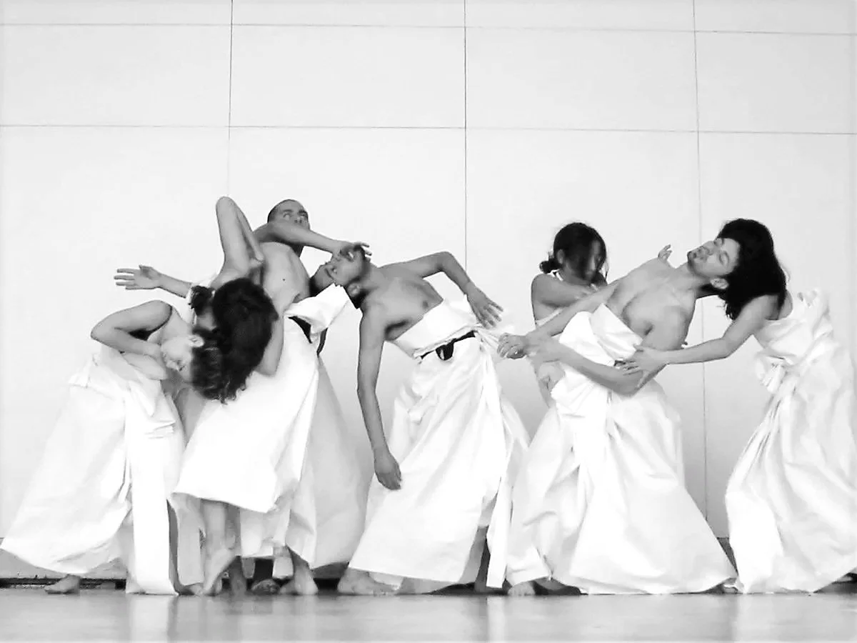Flying Fish Over Mexico (butoh)