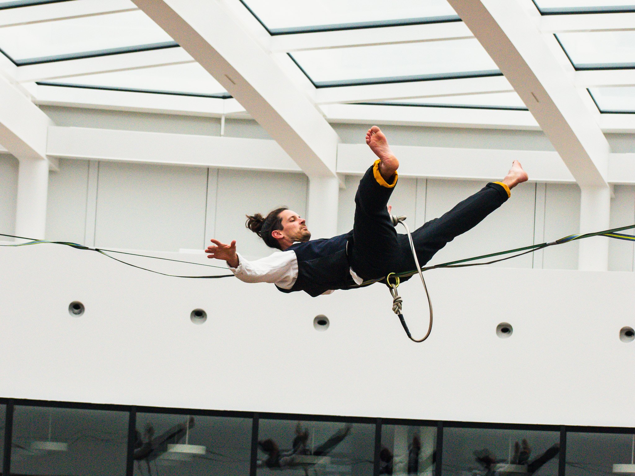 Spectacle de slackline à l’Institut Le Rosey à Rolle : une ouverture de journée marquante