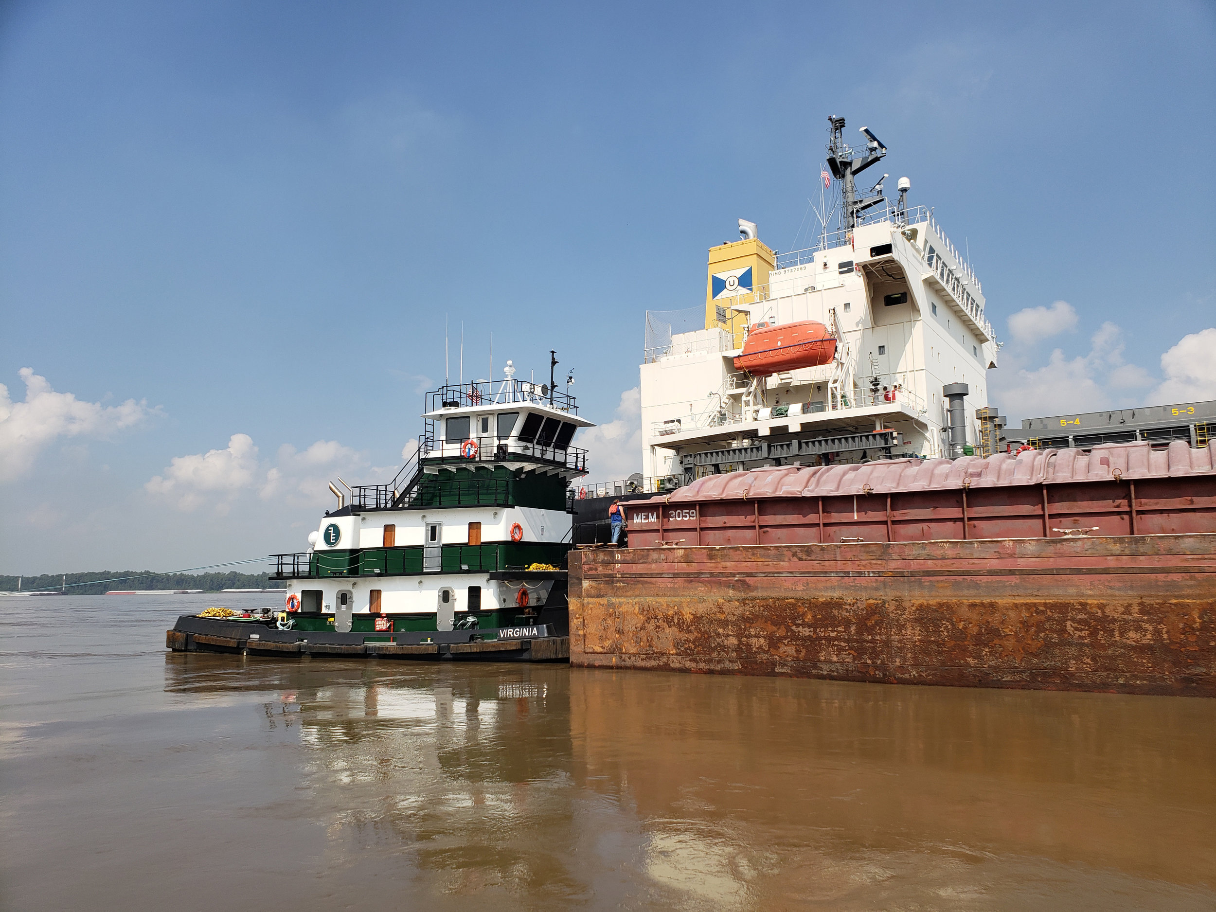 Virginia pushing a barge on the Mississippi_1.jpg