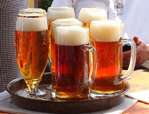 Tray of Western barley beers, Germany, 2012. Wikicommons image by Benreis, https://commons.wikimedia.org/wiki/File:Aufse%C3%9F_Bier.JPG