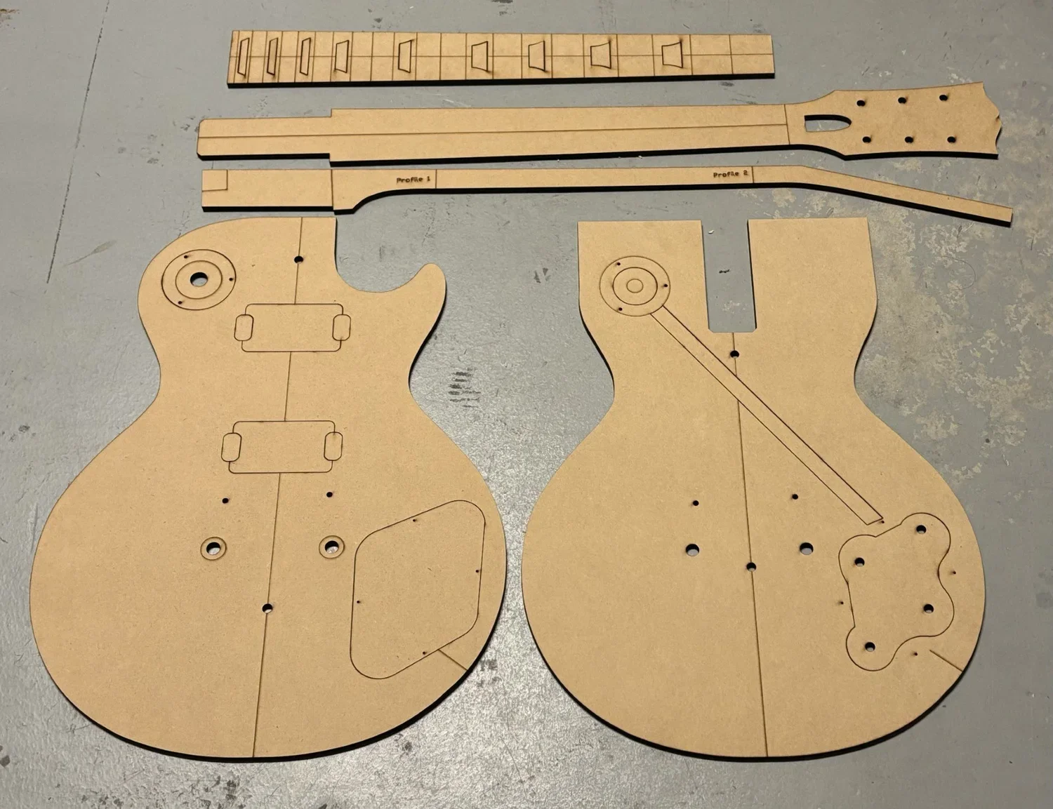 59+Les+Paul+Standard+24.75+inch+scale.webp