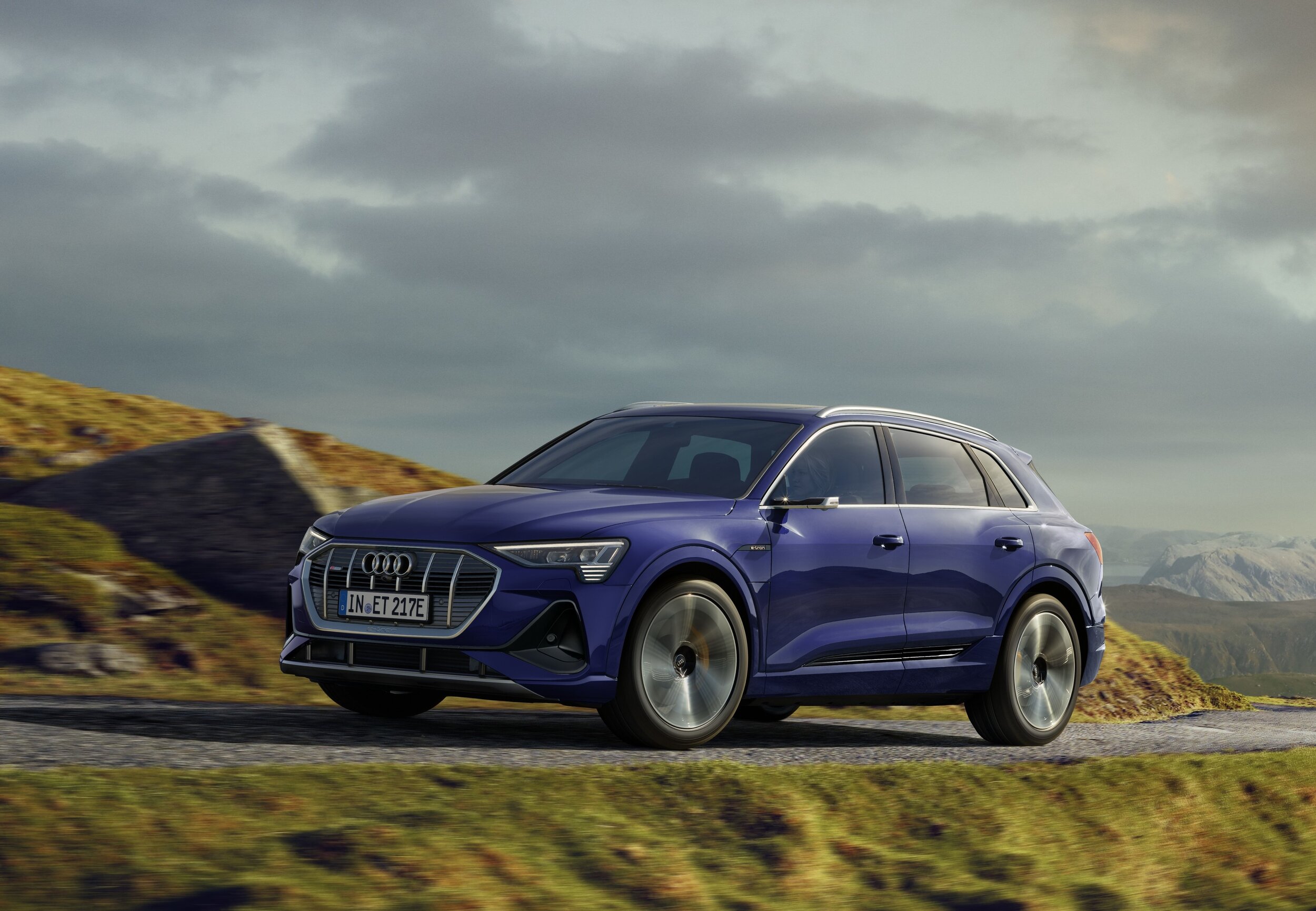 Better efficiency and longer range: technical update for the Audi e-tron