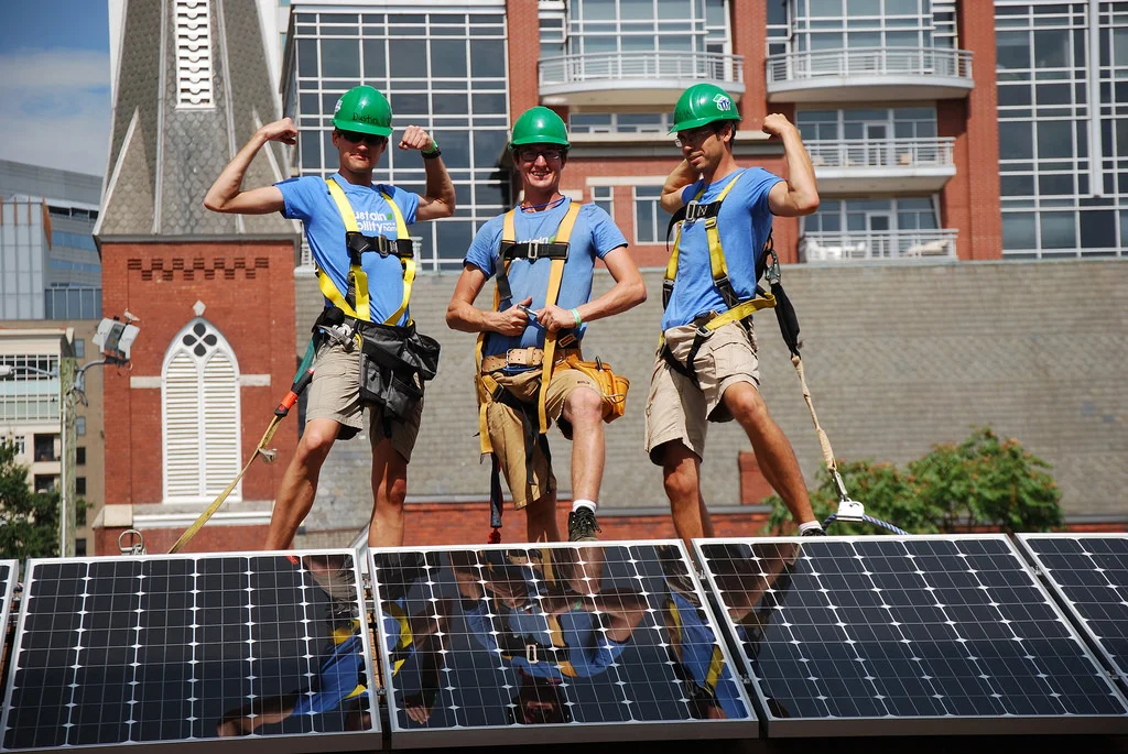 solar workers.jpg