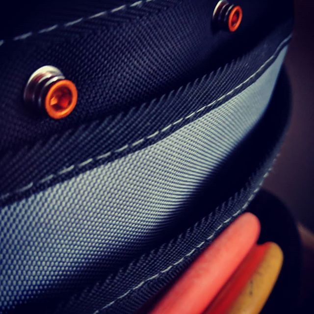 Orange you glad we have every detail covered? 🍊 🤭

Use a water bottle mount (and some color coordinated hardware) to secure your putter pouch to the pole.

https://www.zucamods.com/putter-pouches

#zucamods