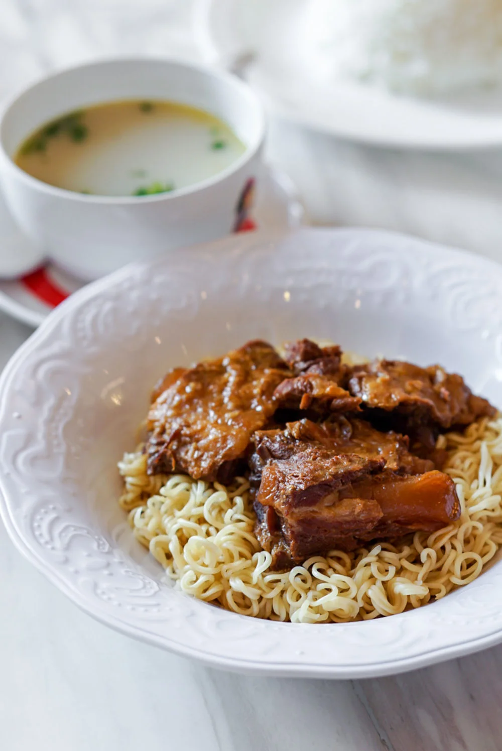 Tsui Wah Singapore Opens at Clark Quay - Kagoshima-style Pork Cartilage with Tossed Instant Noodles
