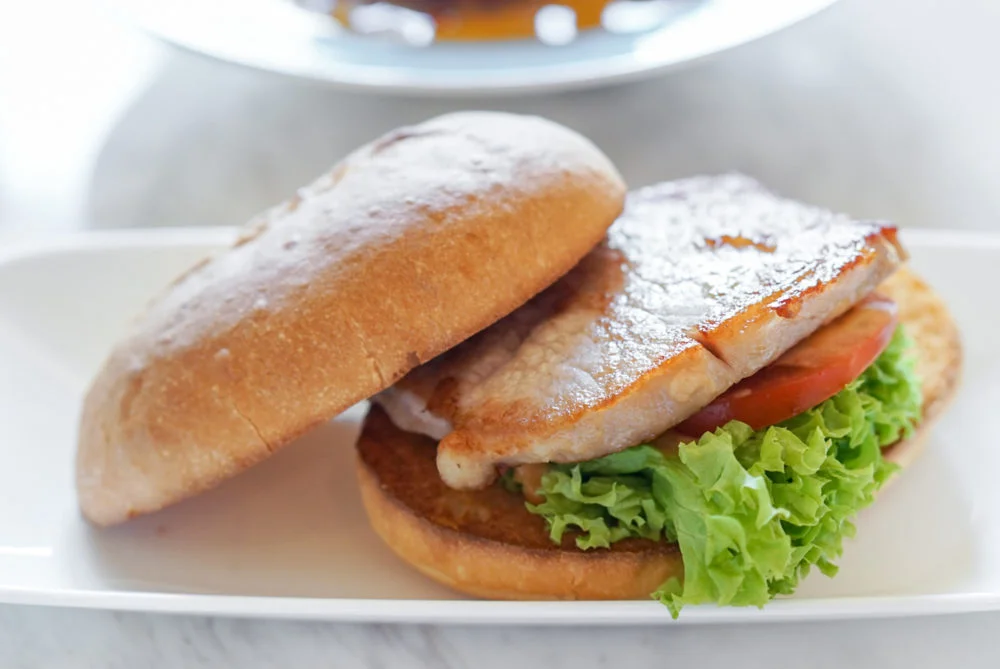 Tsui Wah Singapore Opens at Clark Quay - Tsui Wah Signature Pork Chop Bun