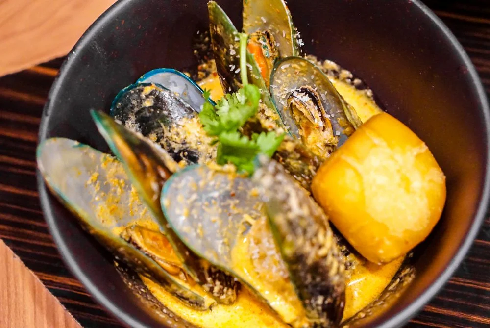 Porta X Ah Hua Kelong, Marine Treasures Menu - Green Lip Mussels with Red Curry, Coconut, Lime