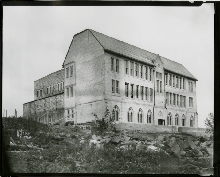 Holy Rosary School / 1923-Present