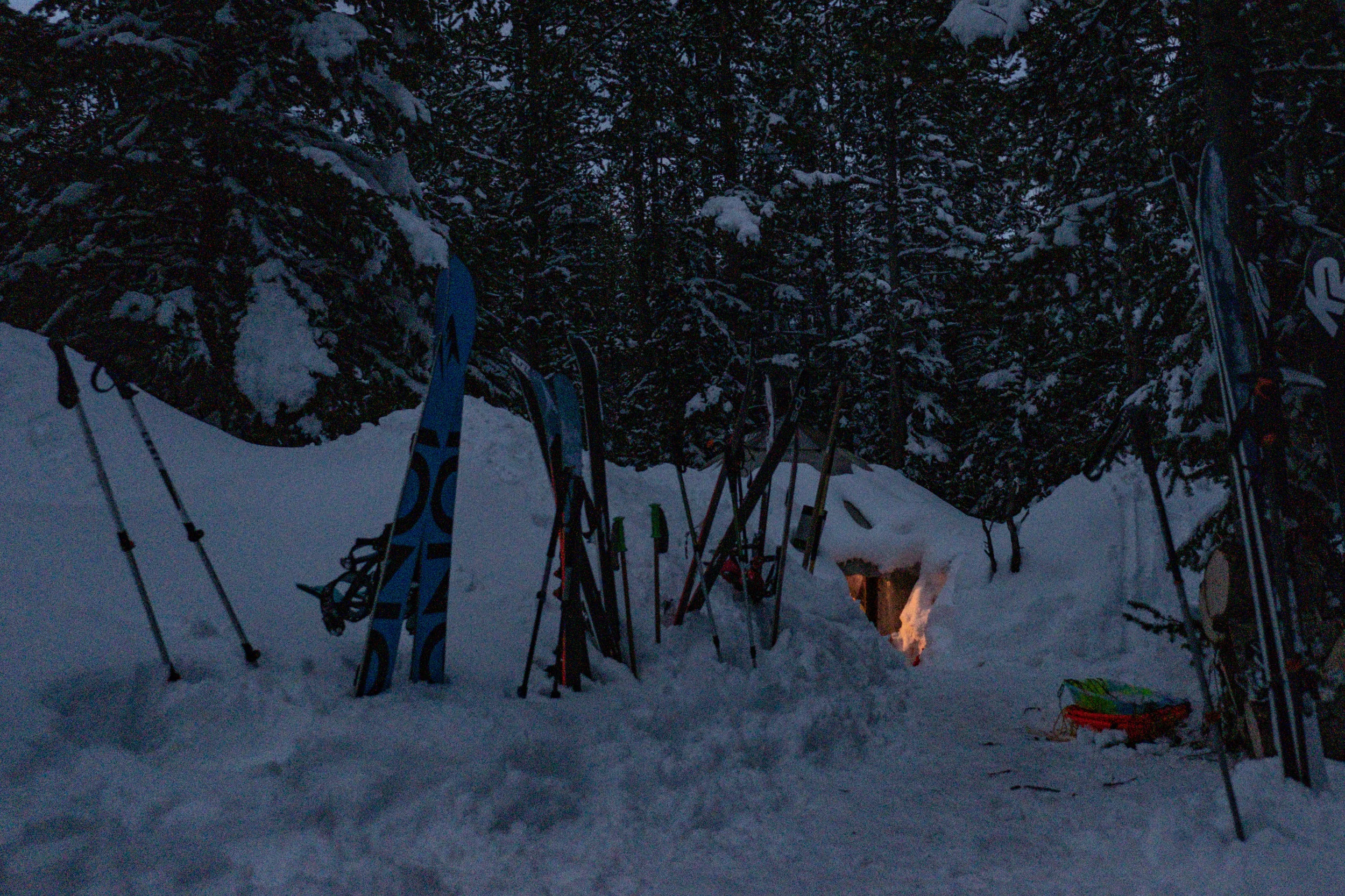 Wallowa_Hut_Skiing (7 of 13).jpg