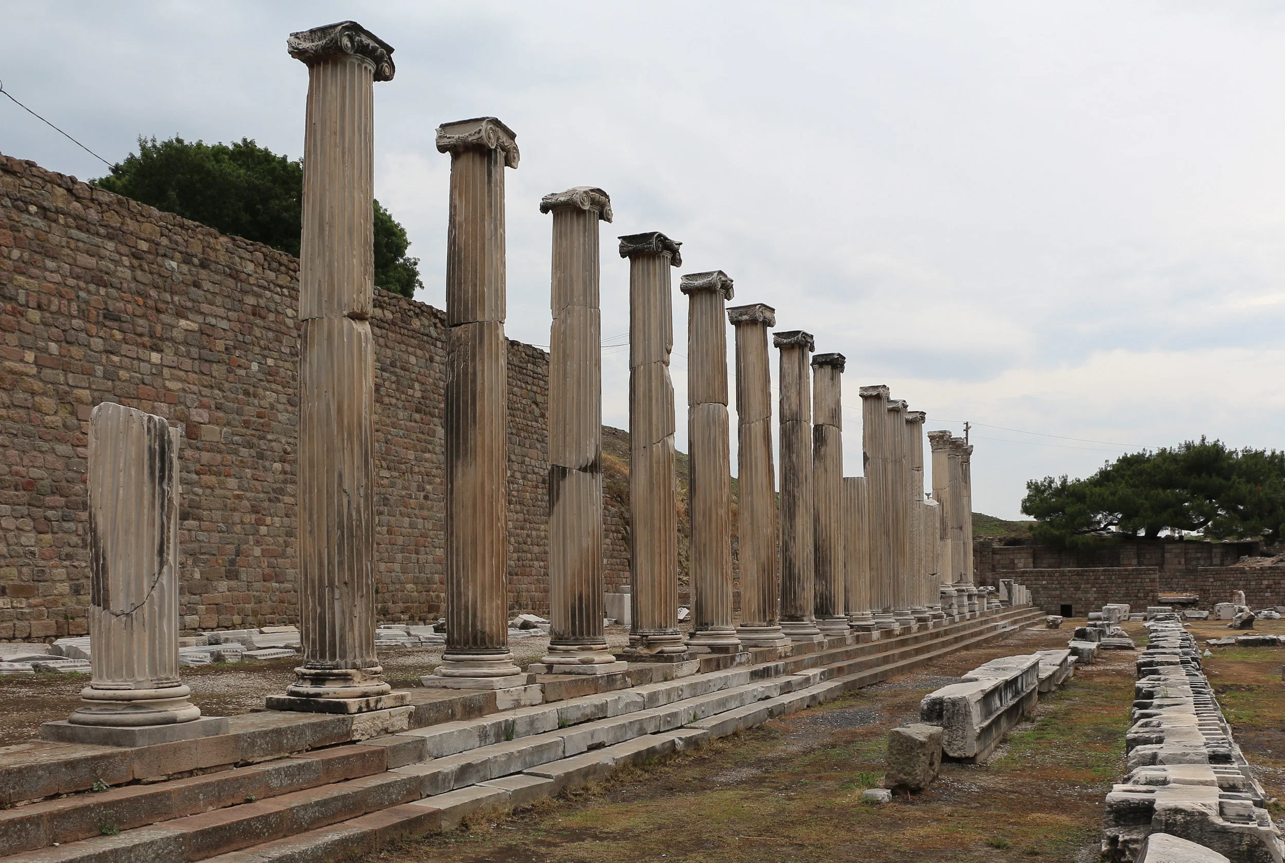 North_Stoa_at_Pergamon_Asclepium_03.jpg