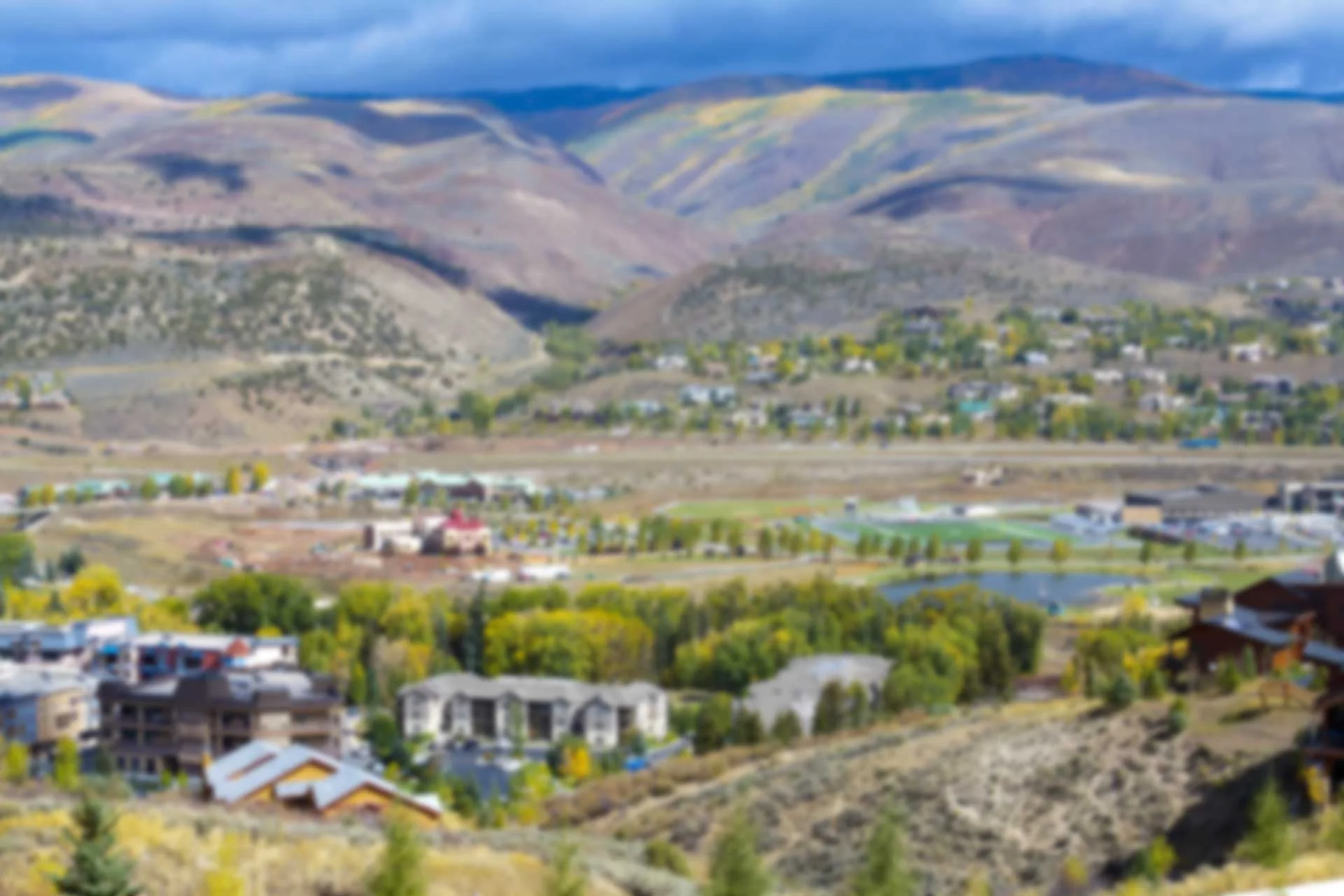 colorado-mountain-town-from-afar.jpg
