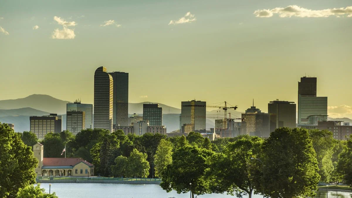 denver-colorado-skyline_1200xx2129-1198-0-106.jpg