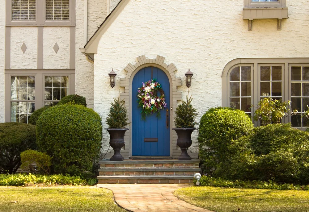 planters-curb-appeal.jpg