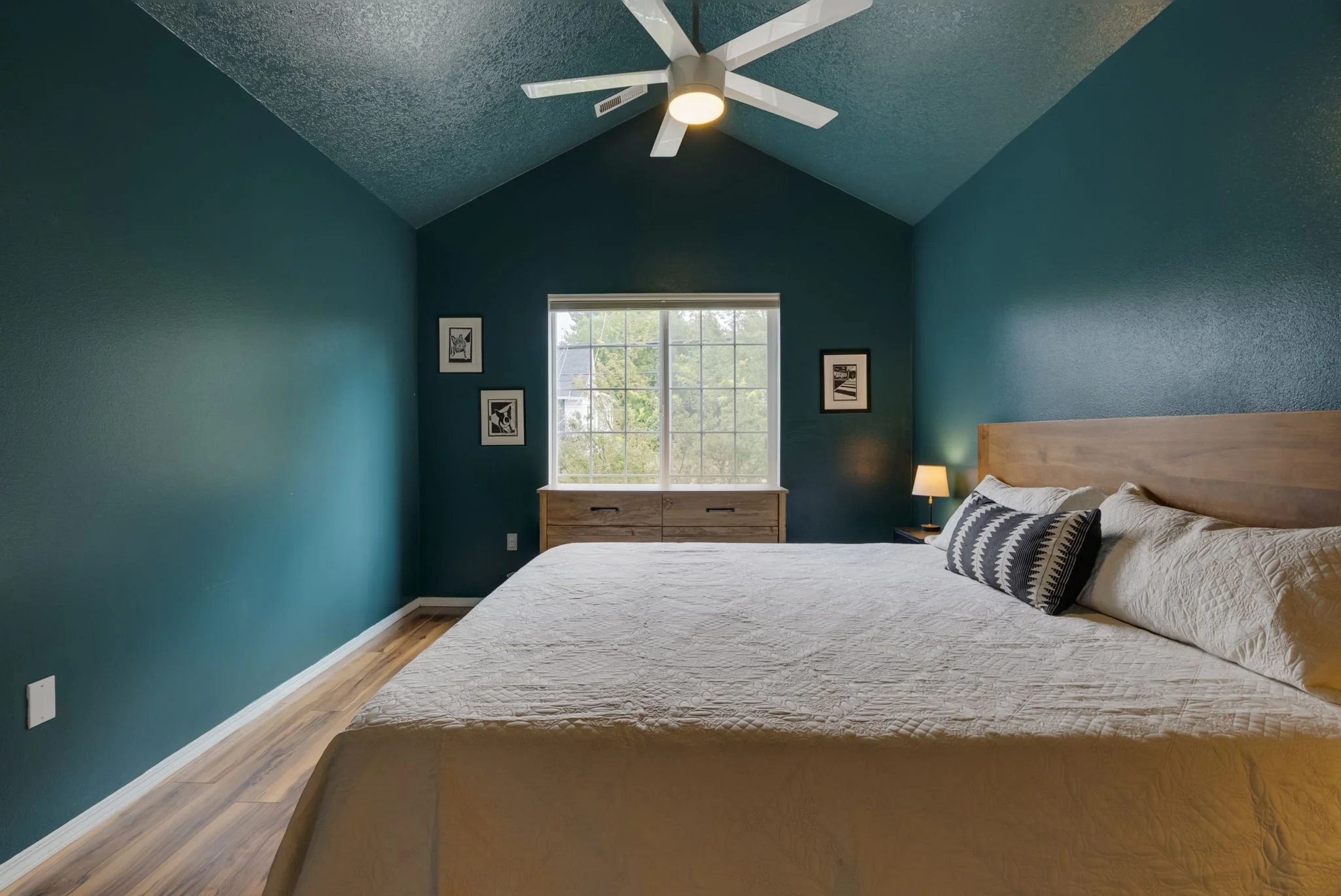 35-web-or-mls-2737-se-26th-ave.jpg
