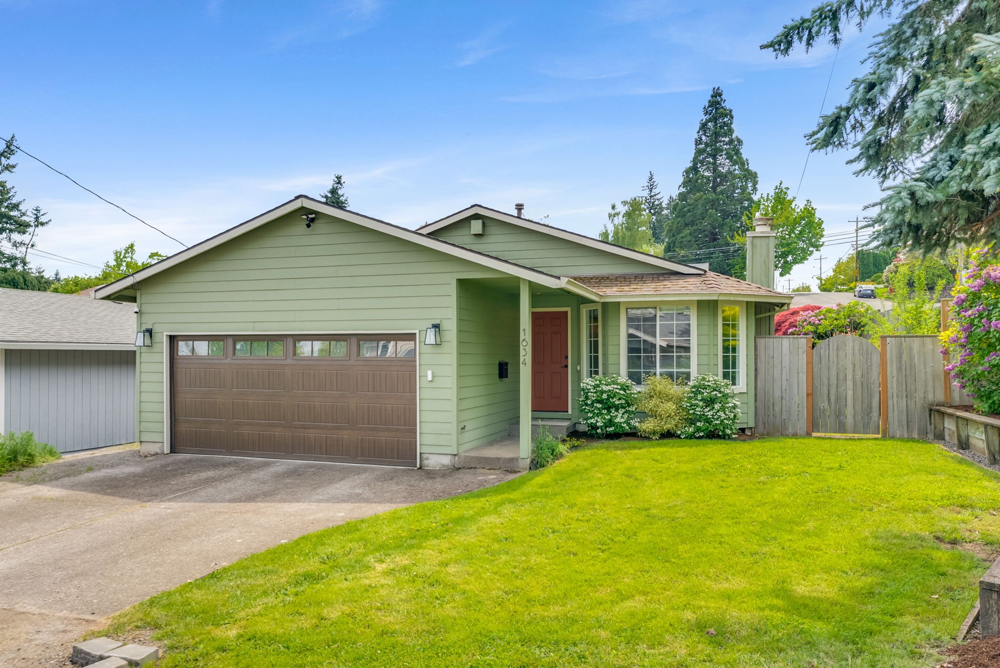 1634 SW Spring Garden St, Portland, OR 97219