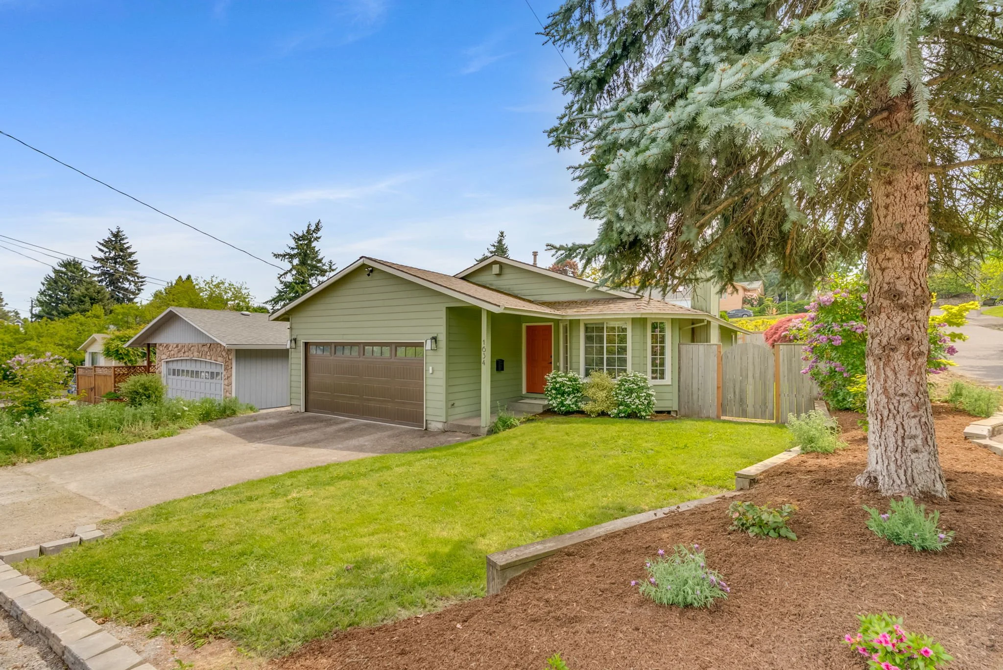 1-web-or-mls-1634-sw-spring-garden-st.jpg