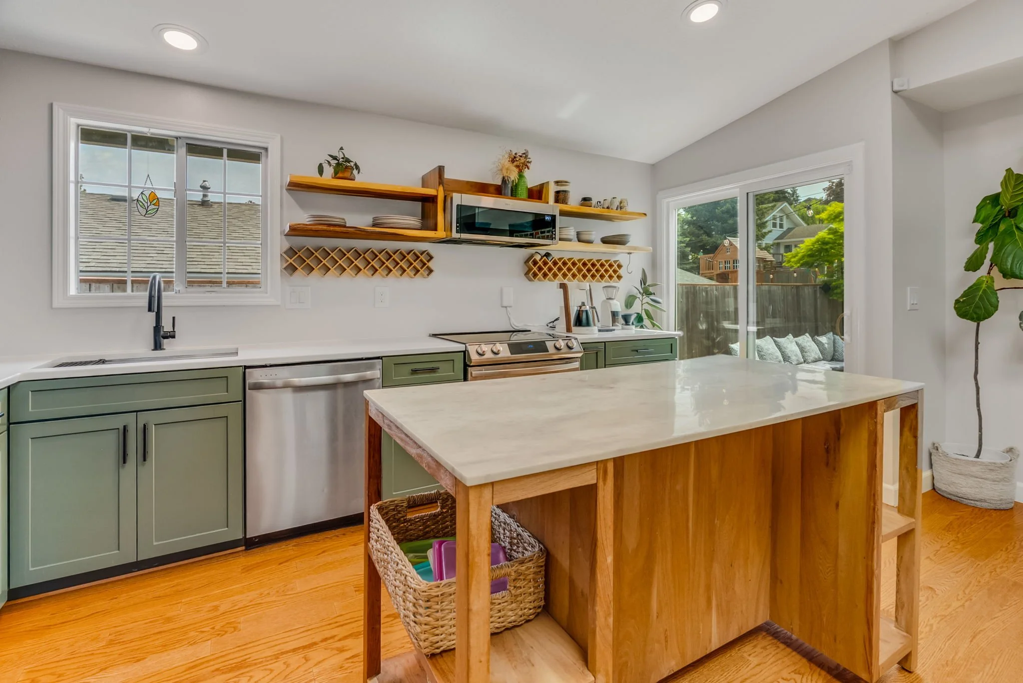 18-web-or-mls-1634-sw-spring-garden-st.jpg
