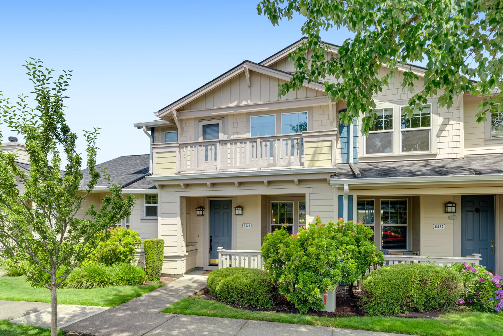3-web-or-mls-6441-ne-rosebay-dr.jpg